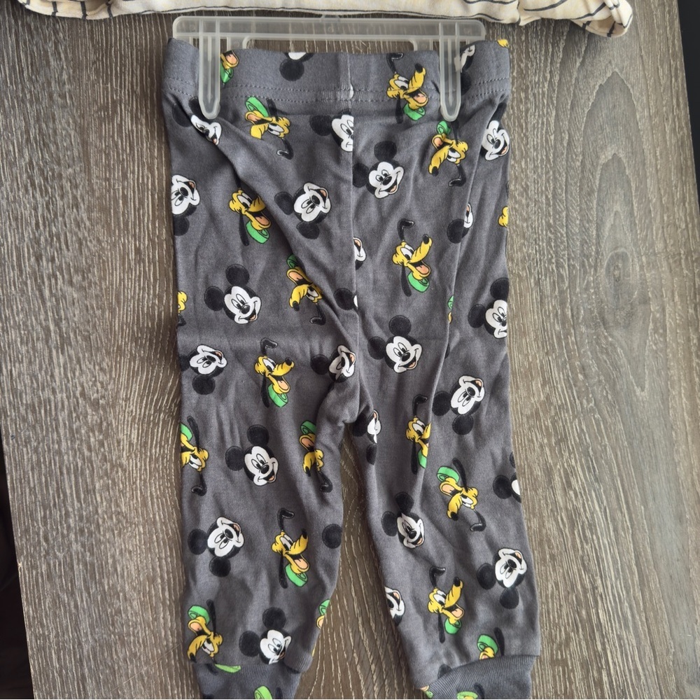 Disney Baby Mickey Mouse and Friends Pajama Set Size 12 Months New Without Tags - Picture 3 of 5